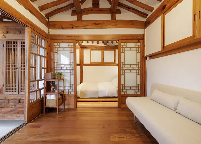Full Moon Hanok - Premium , Open Sale 別墅