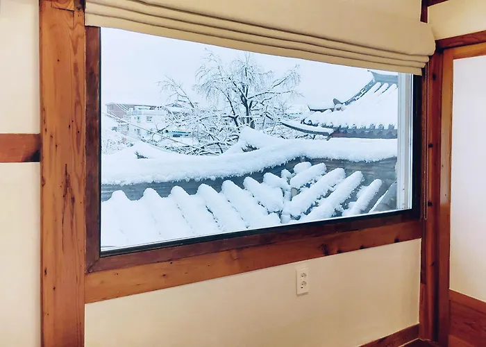 Full Moon Hanok - Premium , Open Sale 別墅 *